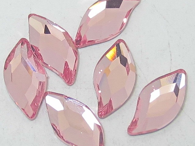 12 pcs. 10x5mm LIGHT ROSE DIAMOND LEAF HOTFIX European Rhinestones